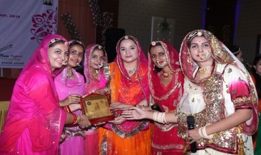 सतरंगी घूमर-द कल्चर ऑफ़ राजस्थान कार्यक्रम संपन्न, अनुप्रिया लाखावत और रजनीगंधा शेखावत ने की शिरकत