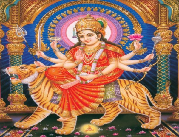 नवरात्र में करे दुर्गा माँ की आराधना