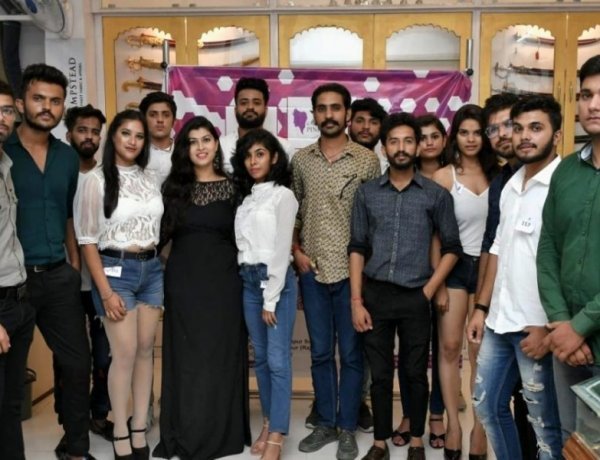 उदयपुर ऑडिशन में नजर आया मॉडल्स का बेबाक अंदाज