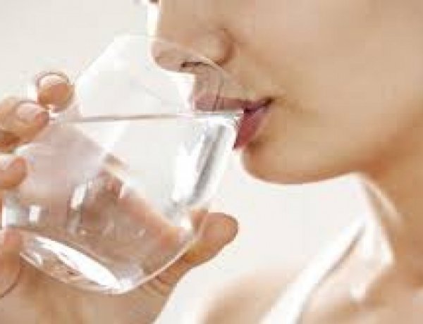 हेल्थ रिलेटेड समस्याओं से जूझते रहते है तो, अमृत का दूसरा नाम पानी