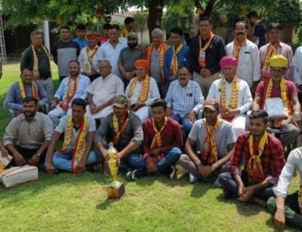 ग्रामीण ओलंपिक खेल प्रतियोगिता केरू ब्लाक में फाइनल विजेता टीमों का सम्मान समारोह