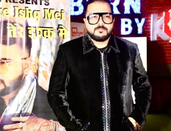 अभिनेता अक्षय हरियानी के जन्मदिन पर वीडियो एल्बम "तेरे इश्क में "लॉन्च