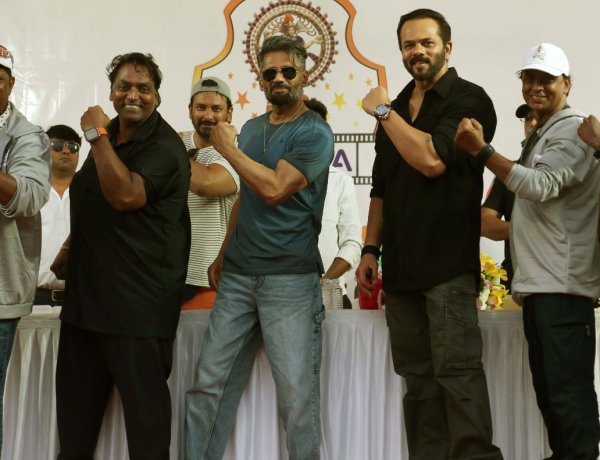 सुनील शेट्टी, रोहित शेट्टी और गणेश आचार्य ने मास्टर फोर्स क्रिकेट लीग के फाइनल में 10 वरिष्ठ कोरियोग्राफर्स को किया सम्मानित