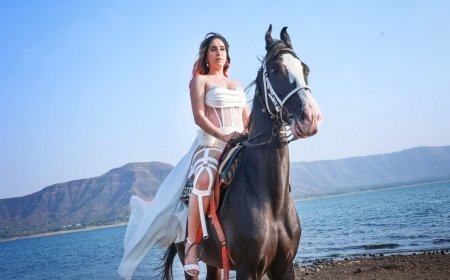 विस्फोटक और धमाकेदार ट्रैक है नेहा भसीन का 'फुरकत'