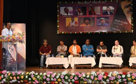 यतीश कुमार की बहुप्रशंसित पुस्तक ‘बोरसी भर आँच’ पर परिचर्चा का कार्यक्रम का आयोजन किया गया