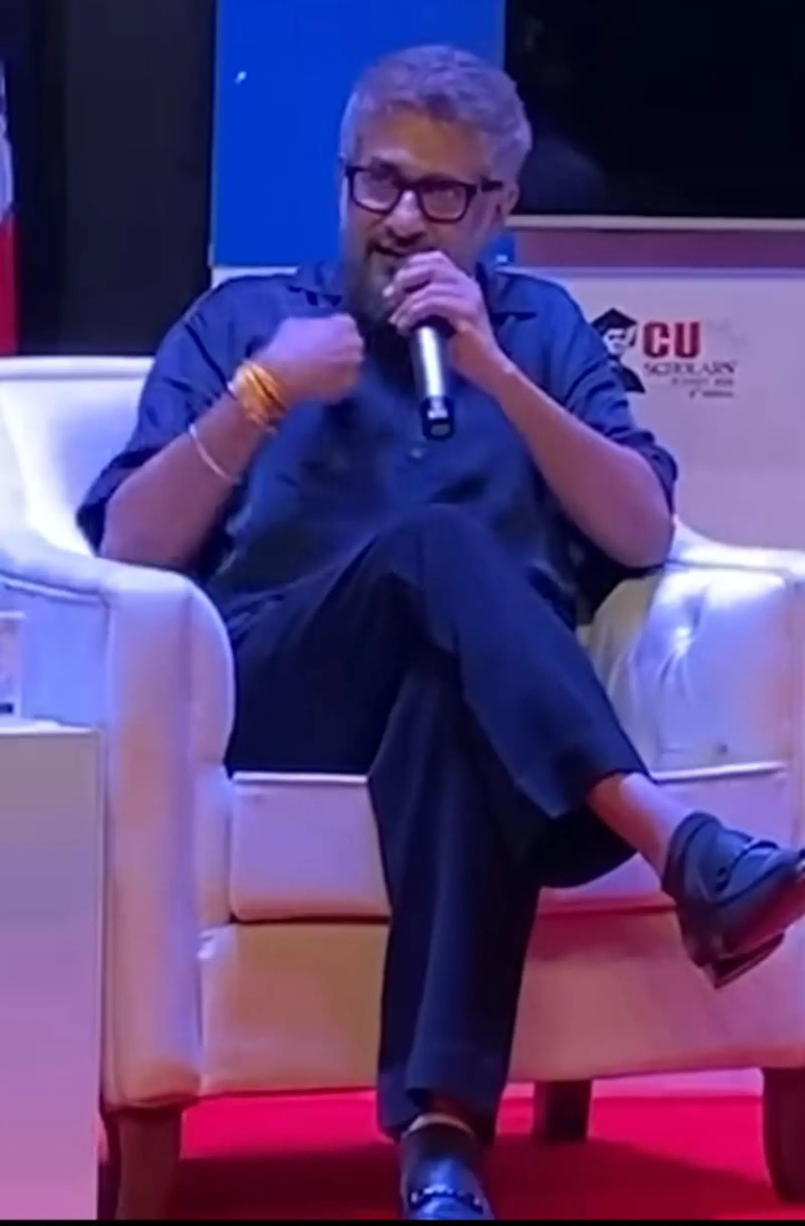 कश्मीर नरसंहार के एक पीड़ित ने विवेक रंजन अग्निहोत्री के सामने 'द कश्मीर फाइल्स' के प्रभाव को  किया व्यक्त !  इसे जरूर देखें!