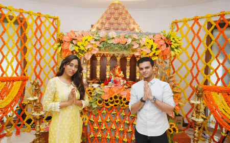 प्रतिभाशाली अभिनेत्री अपूर्वा सोनी ने उपमुख्यमंत्री देवेंद्र फडणवीस के आवास पर गणपति बप्पा का आशीर्वाद लिया