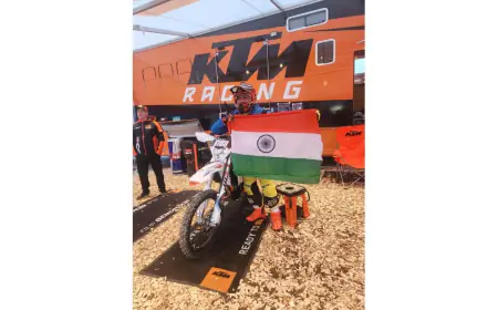 मुंबई के मोटरसाइकिलिंग आइकन, बादल एस. दोशी, ने INRSC में ऐतिहासिक डबल पोडियम हासिल किया