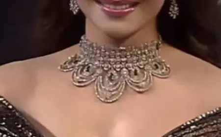 उर्वशी रौतेला ने रचा इतिहास